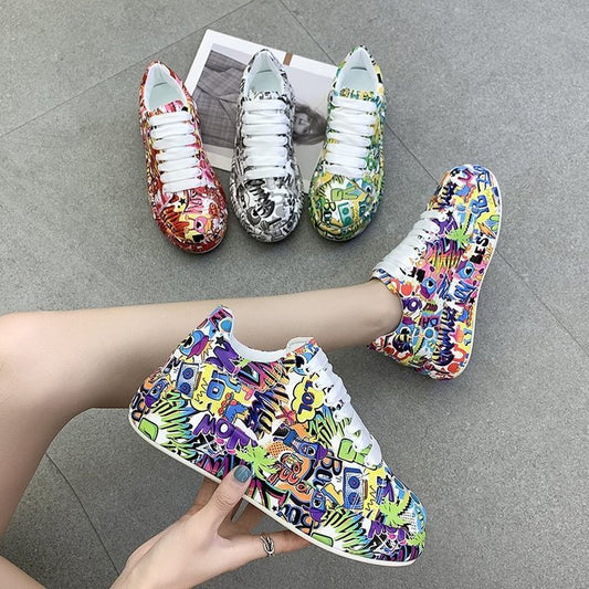 Thick Bottom Lace-up Sports Shoes Round Head (Available)