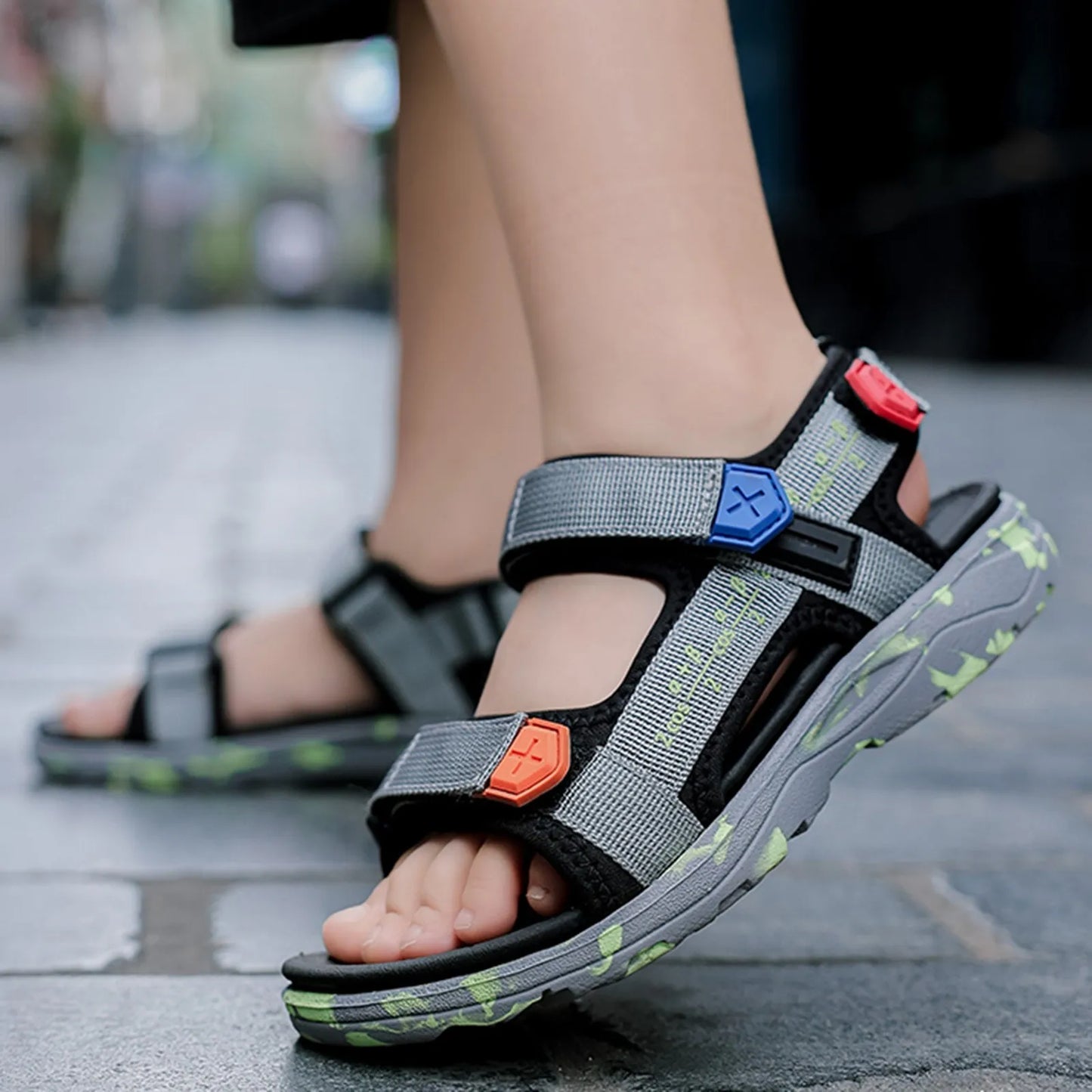 Boys Beach Shoes Open Toe Summer Shoes With Straps Sports Sandals Soft Non-Slip Slide Shoes Sports Flat Shoes For Outdoor