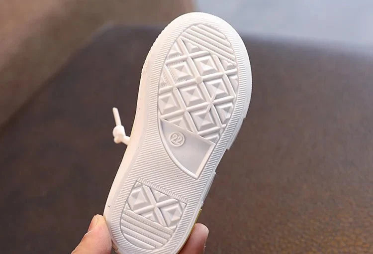 2025 New Children's Canvas Shoes Fashion Baby Board Shoes Girls' Breathable Single Shoes Boys' Casual Shoes (Available) - Mom & Kids