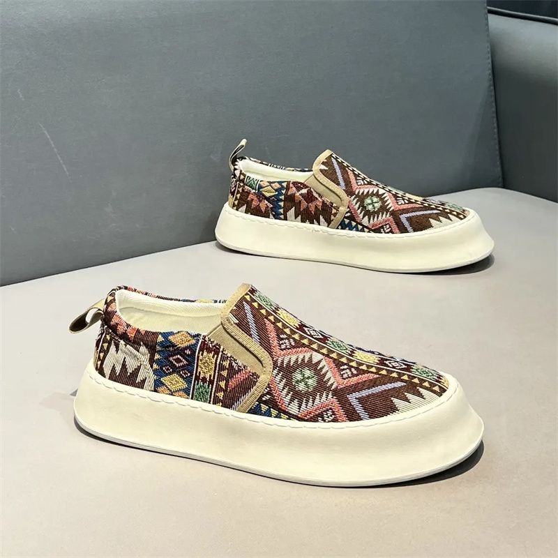 Latest Versatile Printed Fabric Trendy skateboarding high quality running sneakers walking style shoes chaussures de sport