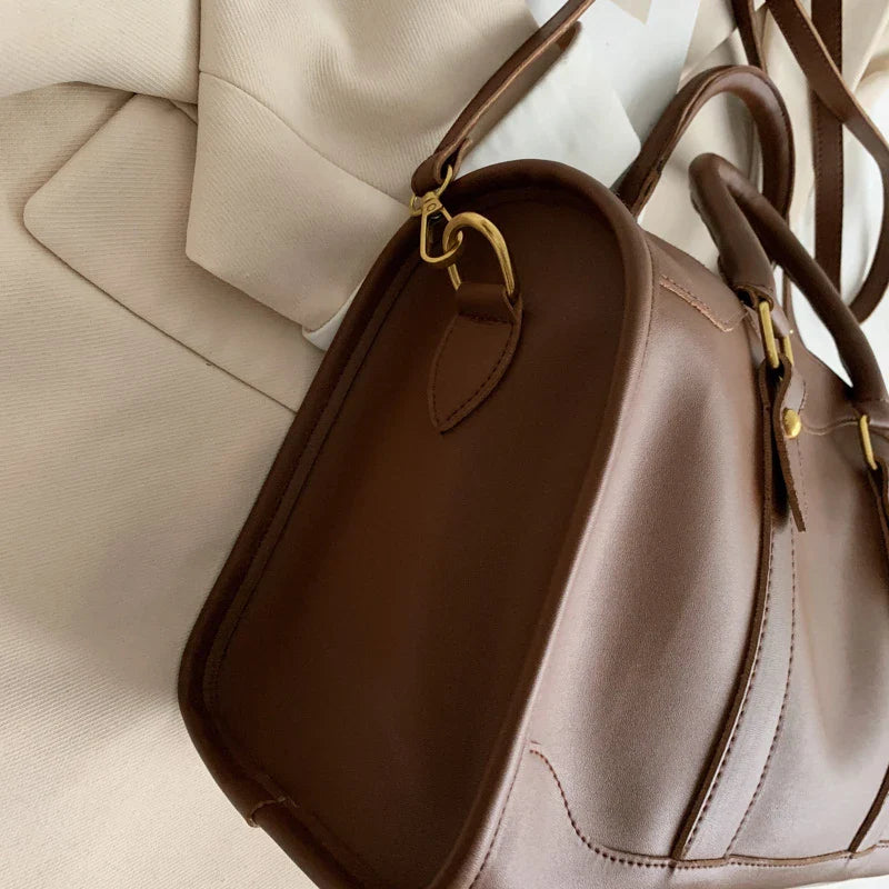 Women's Bags Large Capacity Travel Bag Sports Gym Bag Outdoor Shoulder Crossbody Bag Weekend Duffle Bag Female Handbag and Purse