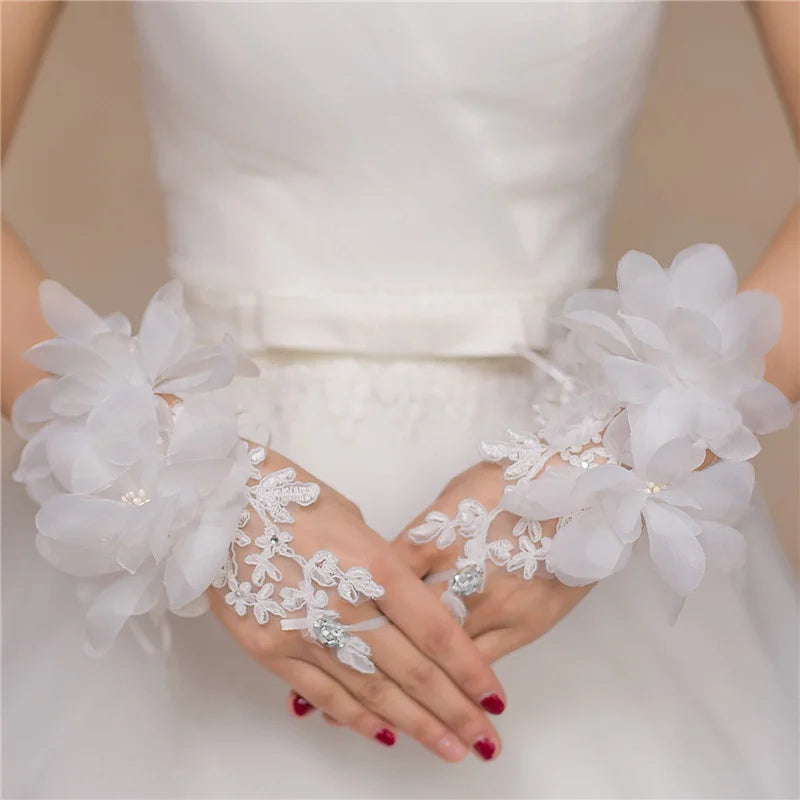 Girl Gloves Fingerless Wedding Gloves Lace Beaded Short Design Gloves For Bridal Wedding Accessories