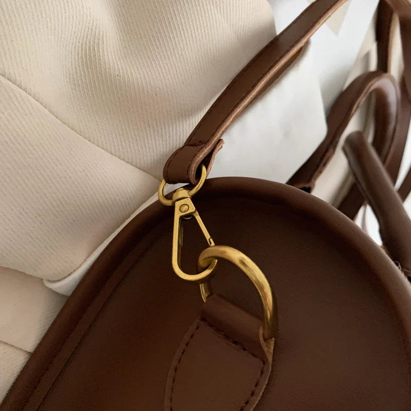 Women's Bags Large Capacity Travel Bag Sports Gym Bag Outdoor Shoulder Crossbody Bag Weekend Duffle Bag Female Handbag and Purse