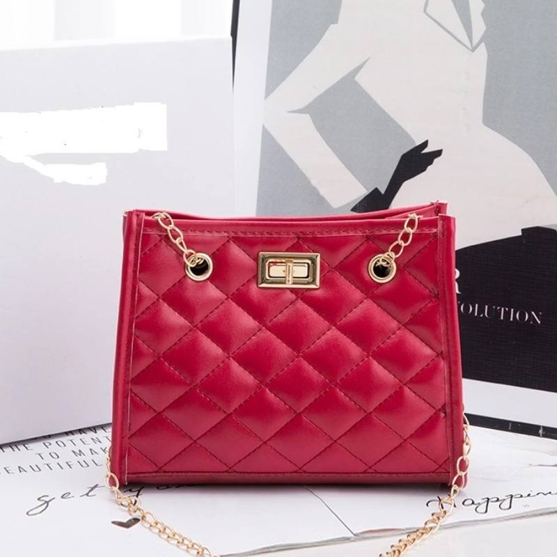 Women chain simple shoulder bags