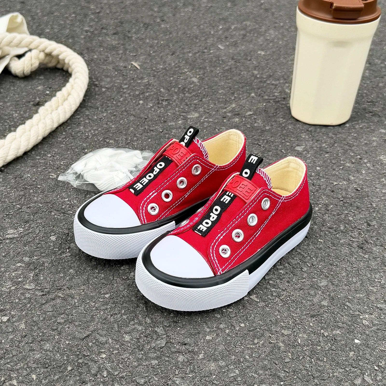 Children's canvas shoes, boys' and girls' board shoes, soft soled breathable Korean board shoes, fashionable sh