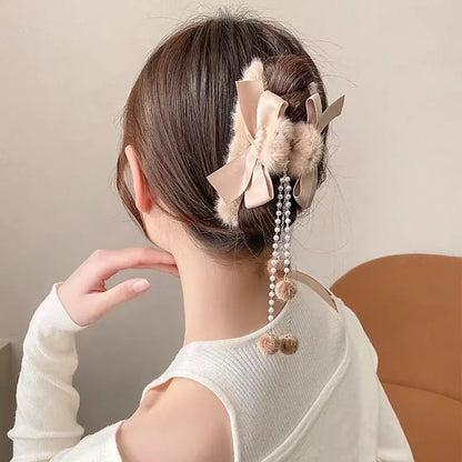 New Elegant Plush Hair Claw Plush Bow Tassel Temperament Girls Women Headdress Shark Clip Winter Accessories Hair Cute
