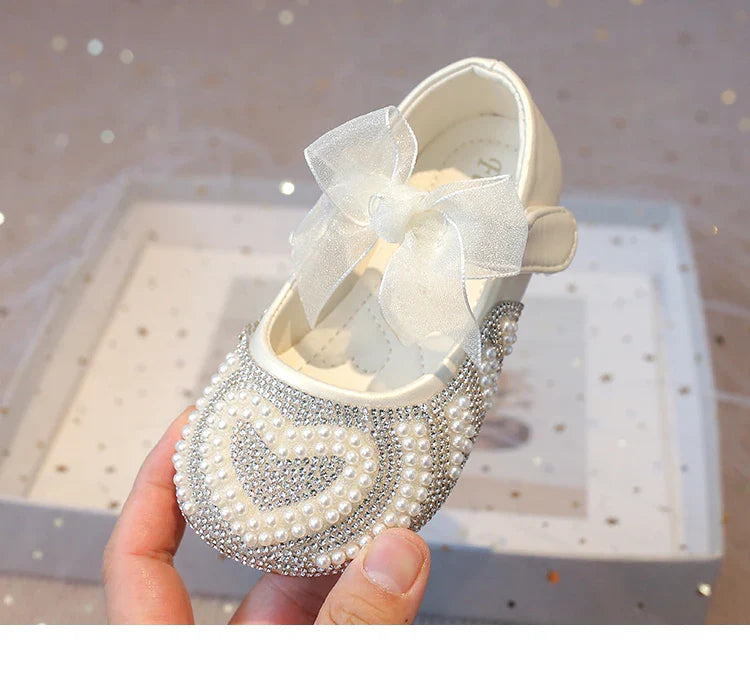 Girls Rhinestone Shoes with Big Heart Pearl Lace Bowtie Fashion Princess Sweet Kids Dress Flats for Wedding Party Chic Elegant