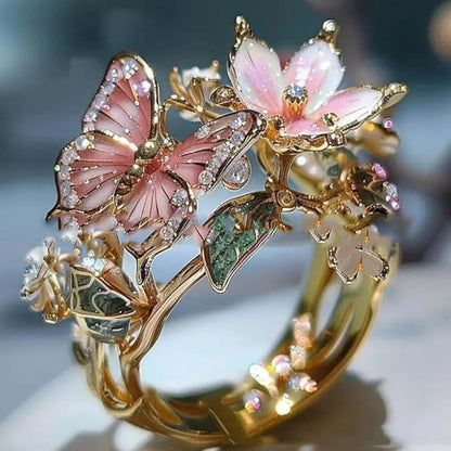 New jewelry rings, butterfly boutique decorations, fashionable jewelry gifts