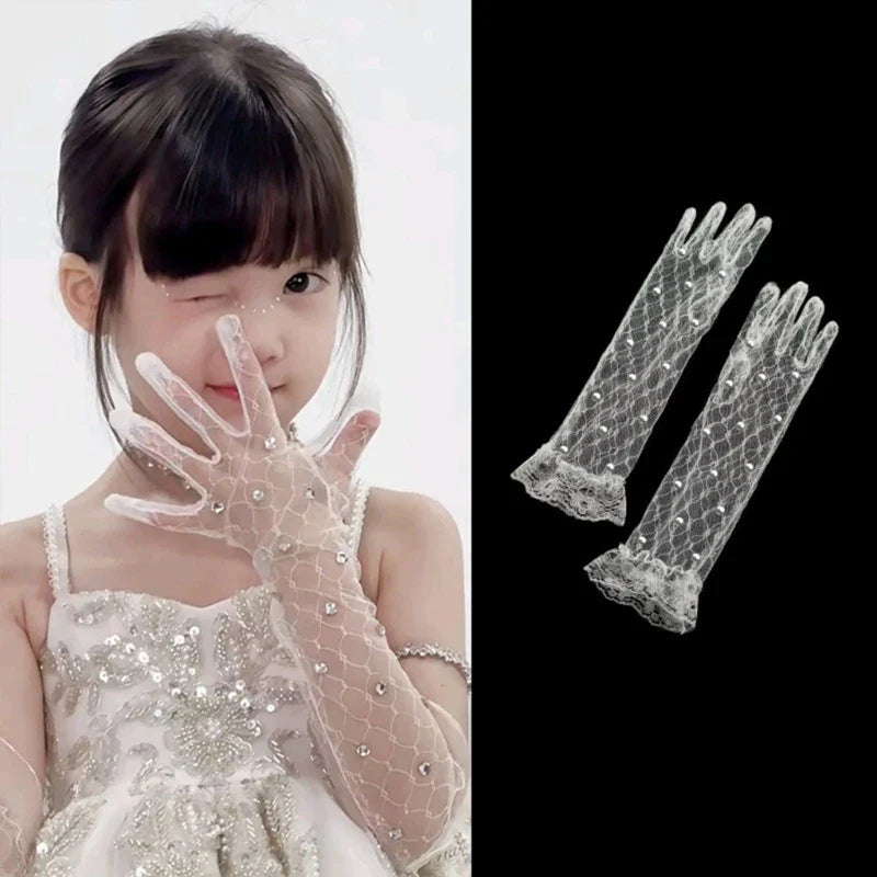 1 pair Lace Gloves for Little Kids Ages 3 to 12 Year Flower Girls Mittens White