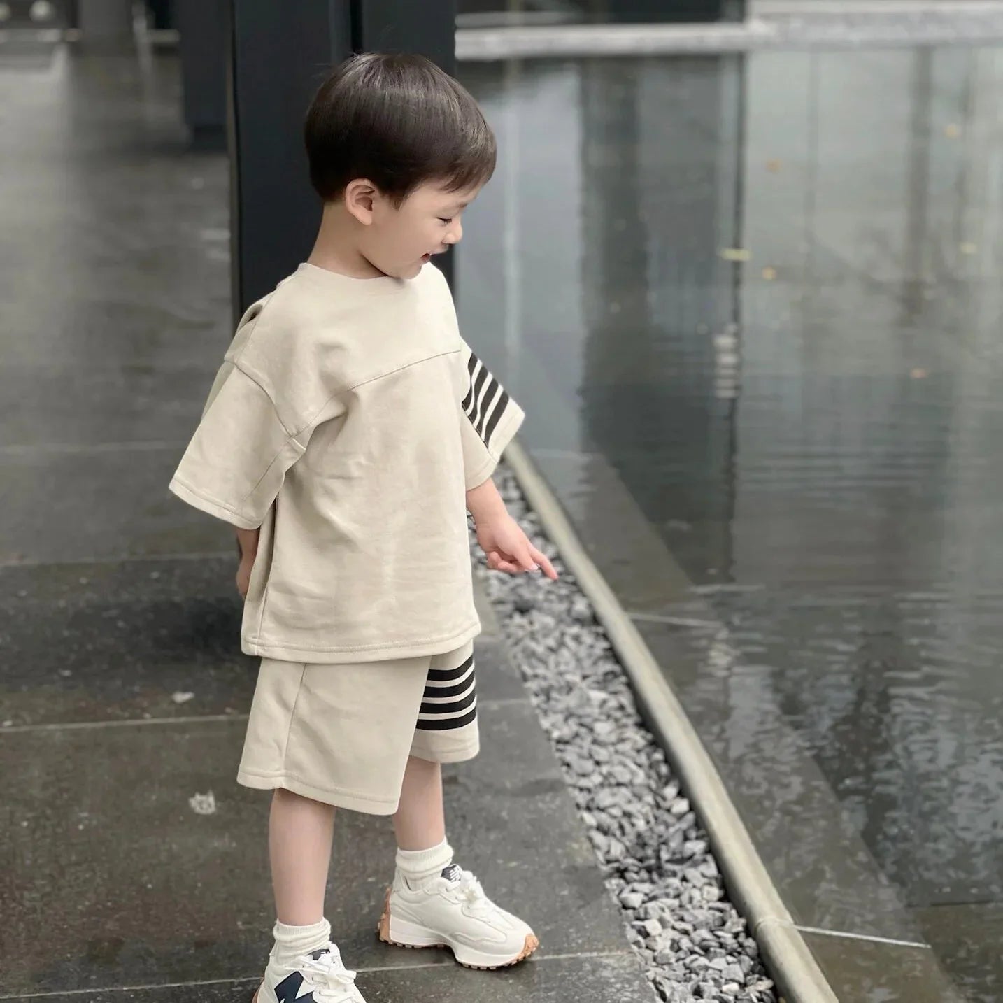 Kids Sportswear 2 Piece Set Korean Style Short Sleeve and Shorts Outfit for Boys and Girls
