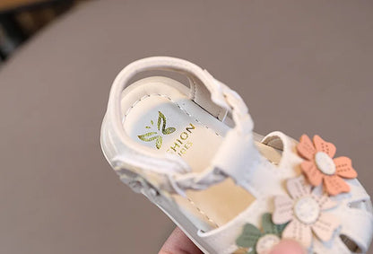New Fashion LED Light Kid Shoes Simple Versatile Retro Girl Shoe Princess Flower Lightweight  Elegant Kid Sandals