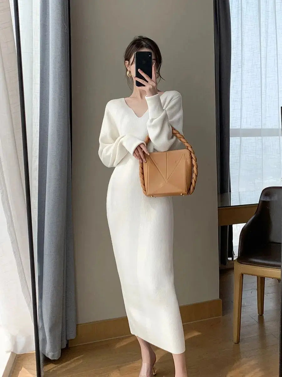 White Women's Dresses  Autumn Winter New V-neck French Style Dresses Vintage Elegant V-neck All-match Fashion Knitted Dress