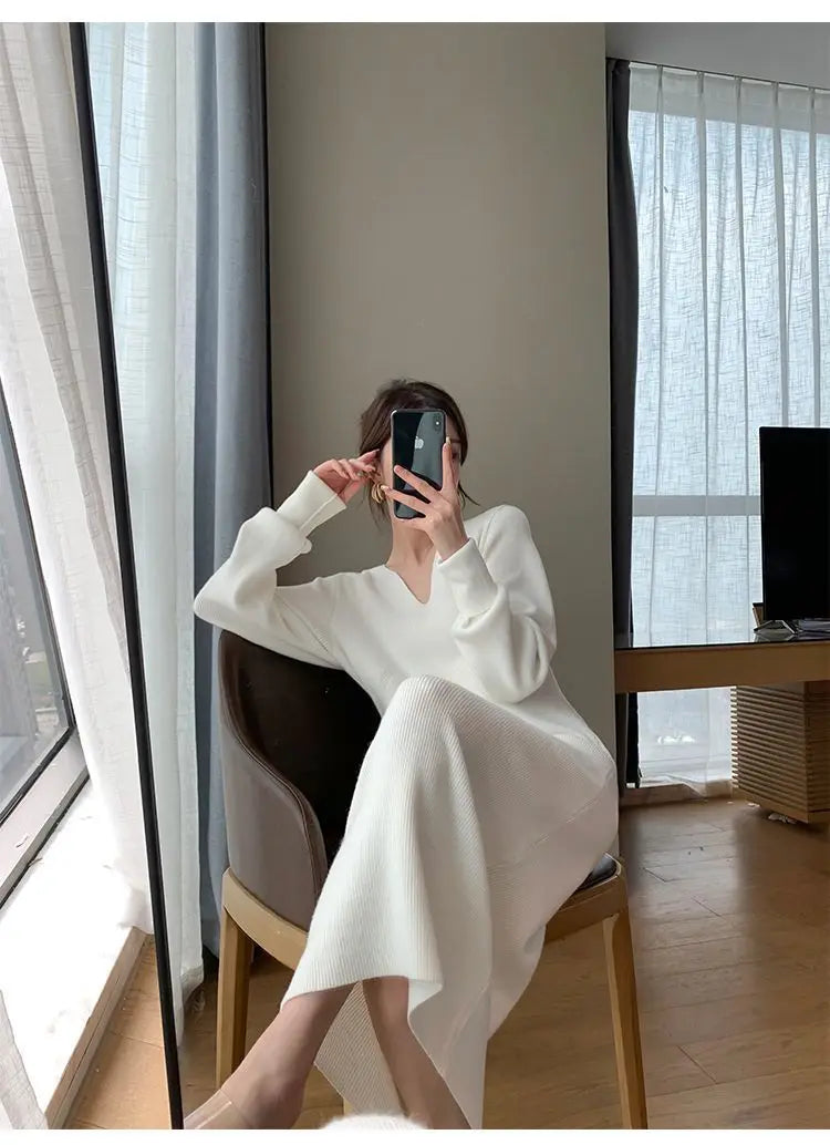 White Women's Dresses  Autumn Winter New V-neck French Style Dresses Vintage Elegant V-neck All-match Fashion Knitted Dress