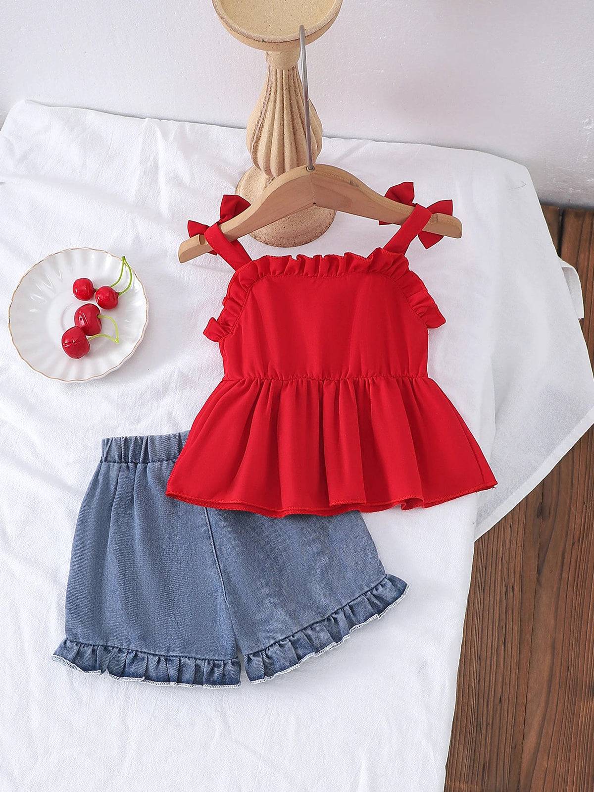 2PCS  Summer New Style Girls 1-3 Years Old Sweet And Cute Red Suspender Top + Denim Shorts