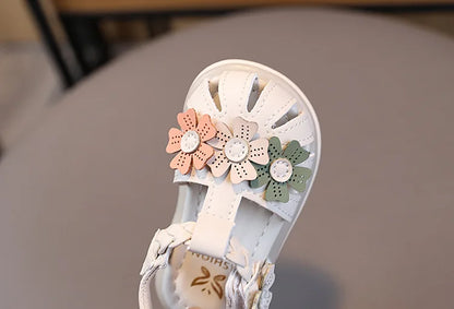 New Fashion LED Light Kid Shoes Simple Versatile Retro Girl Shoe Princess Flower Lightweight  Elegant Kid Sandals