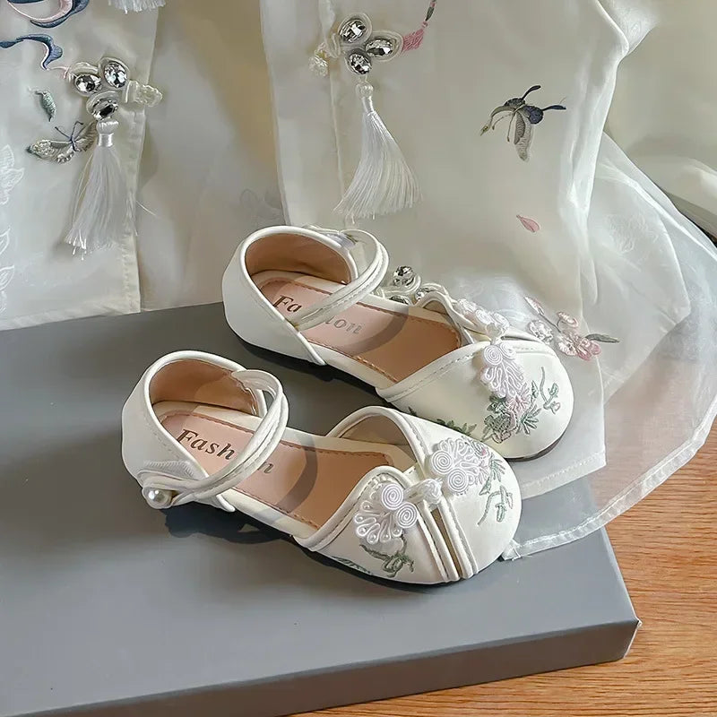 Girls Princess Shoes Hanfu Chinese Style Embroidered Kids Half Sandals for Summer Children Leather Shoes Sweet Soft Sole
