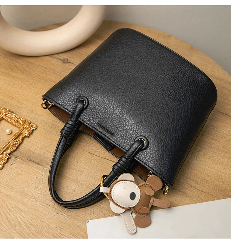 New Bucket Bag for Women, Fashionable and Versatile, Handheld, Diagonal, High End, Single Shoulder, Small and Unique Design