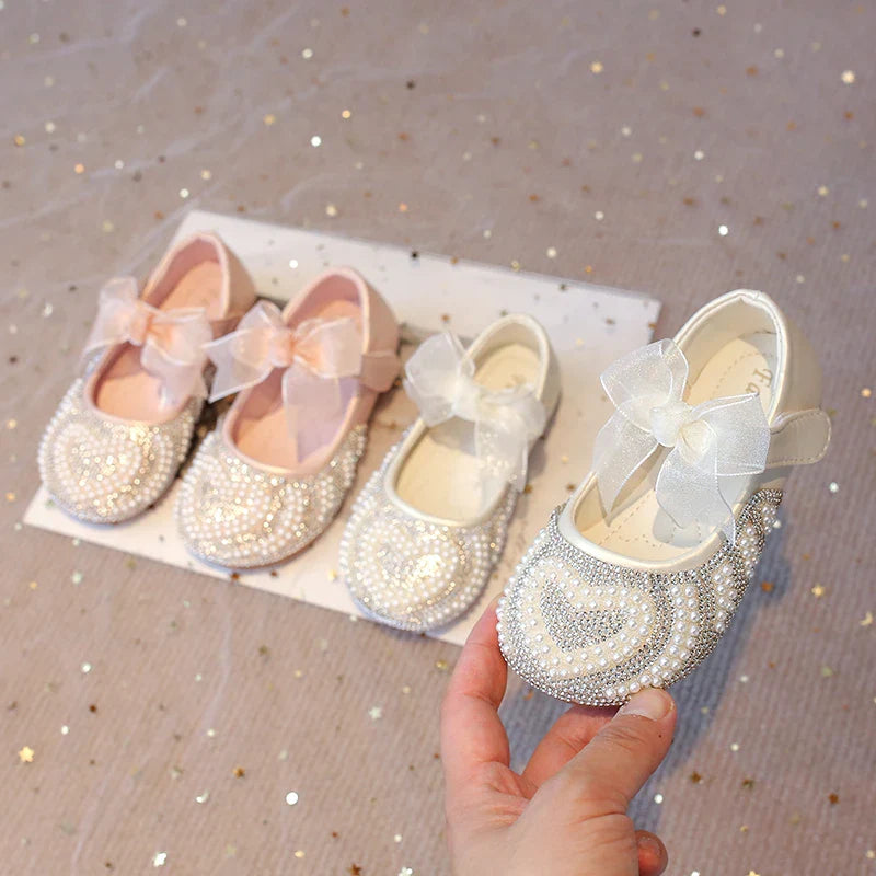 Girls Rhinestone Shoes with Big Heart Pearl Lace Bowtie Fashion Princess Sweet Kids Dress Flats for Wedding Party Chic Elegant