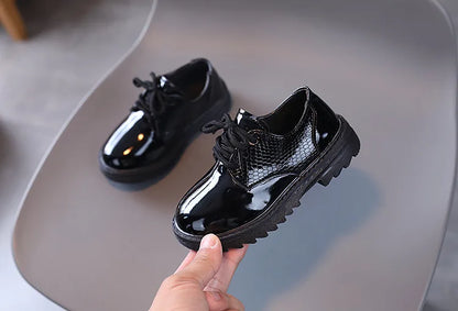 Spring Autumn Kids Shoes Solid Black Children's Fashion Casual Kids Shiny PU Little Boy Leather Shoes Toddler Lace-up Mary Janes