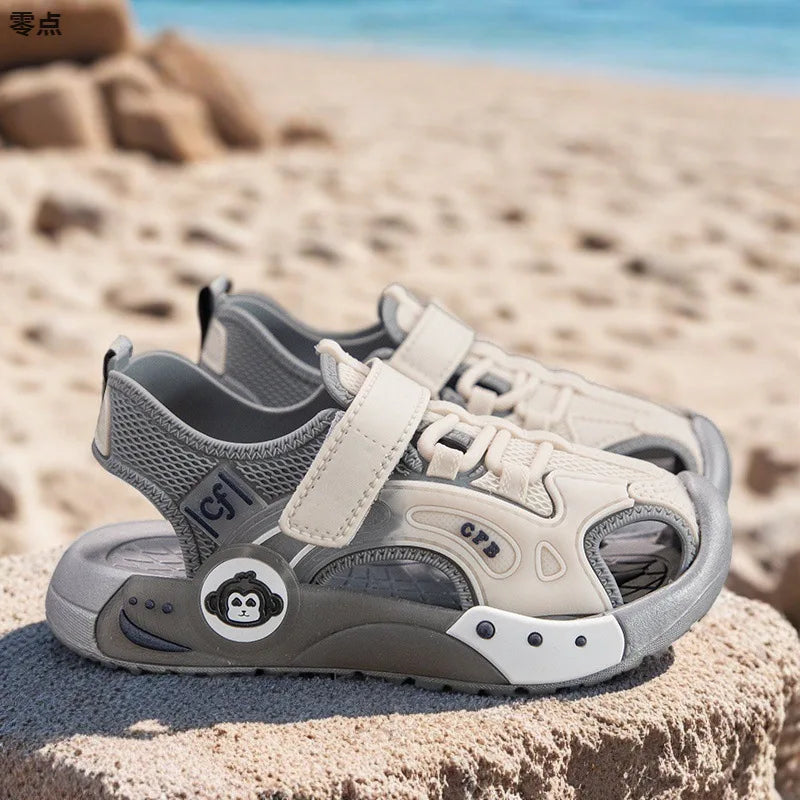 New summer sports toe sandals with anti slip soft bottom for boys, small, medium, and large children, and casual beach sandals f