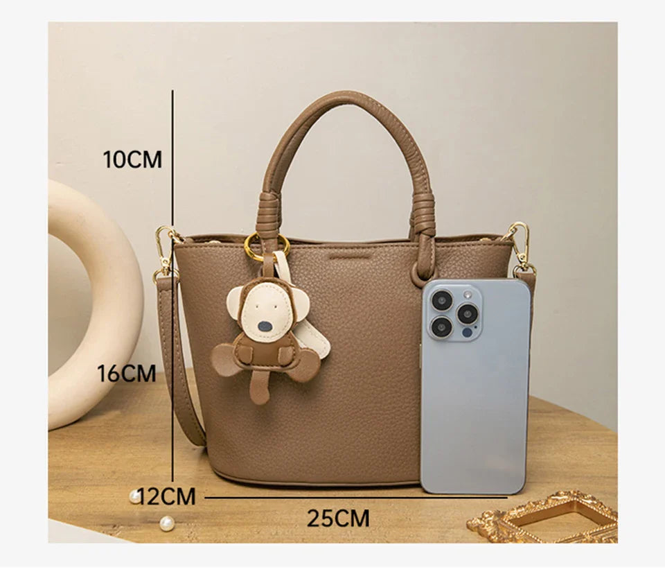 New Bucket Bag for Women, Fashionable and Versatile, Handheld, Diagonal, High End, Single Shoulder, Small and Unique Design