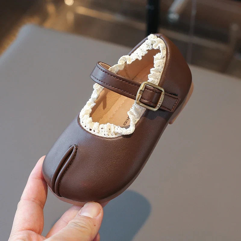 Children's Flats Simple Lolita Girls Princess Leather Shoes Walking Versatile Sweet Pleated Kids Causal Fashion Shoes