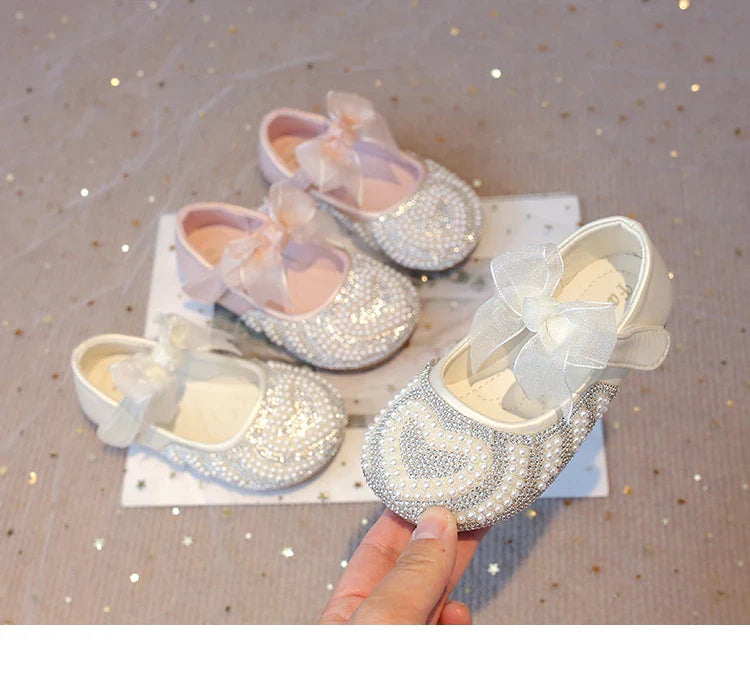 Girls Rhinestone Shoes with Big Heart Pearl Lace Bowtie Fashion Princess Sweet Kids Dress Flats for Wedding Party Chic Elegant