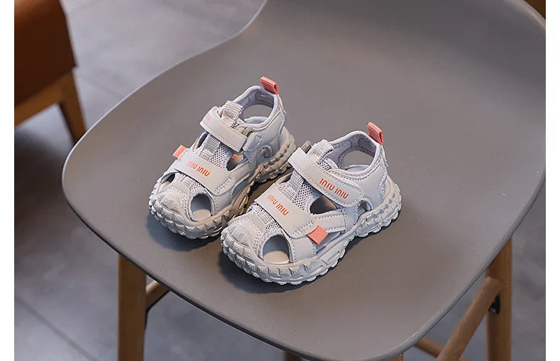 New Kids Sandals Soft Soled Boys Shoe Anti Slip Child Beach Shoes Simple Girl Sports Sandals