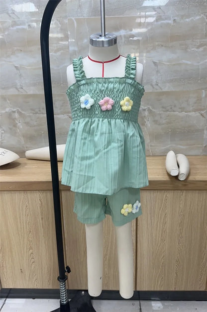 0-4years Baby Girl Summer Outfit 3D Flower Design Ruffled Trim Smocked Sleeveless Tops and Shorts 2 Pcs Set for Toddler girls