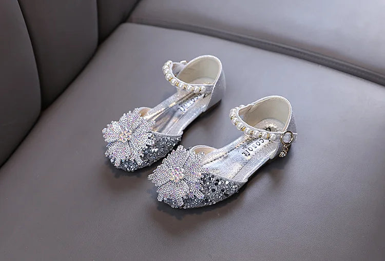 Kids Rhinestones Bow Sandals Cute Girls Party Sandals Children's Princess Shoes Fashion Soft Sole Flat Beach Sandals