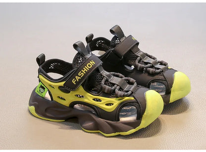 Children's Mesh Hollow Breathable Casual Sandals Boys' Fashion Sports Cool Shoes 2025 Summer Soft Soled Non Slip Beach Sneakers