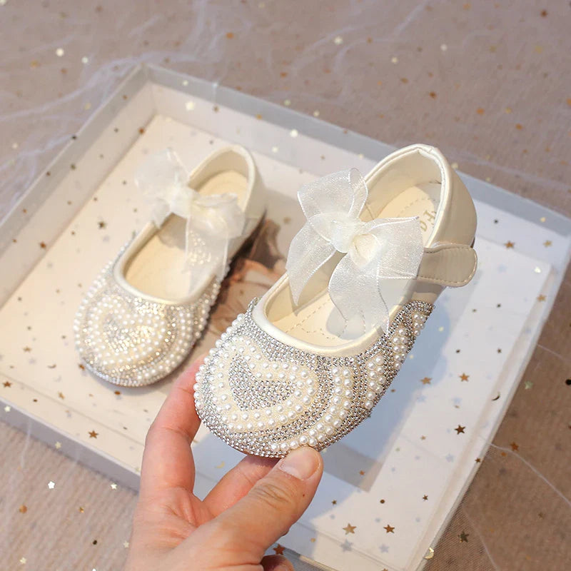 Girls Rhinestone Shoes with Big Heart Pearl Lace Bowtie Fashion Princess Sweet Kids Dress Flats for Wedding Party Chic Elegant