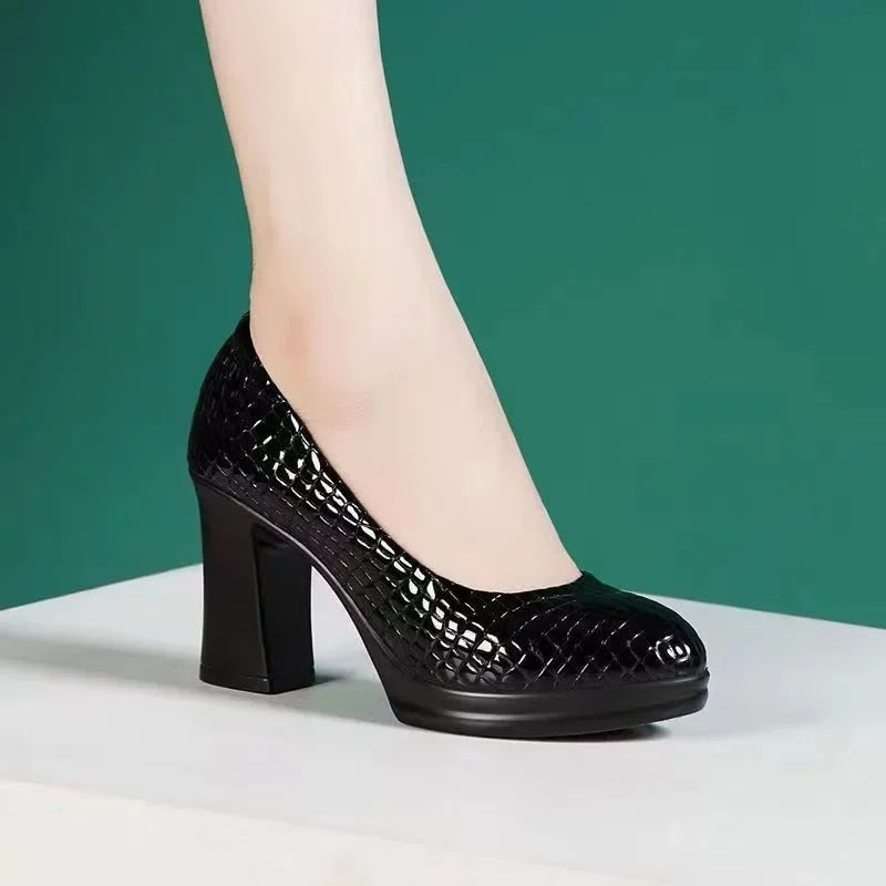 Sapatos Femininas Women Fashion Round Toe Black Plaid Pattern Slip on Chick High Heel Shoes Lady Casual White Work Pumps