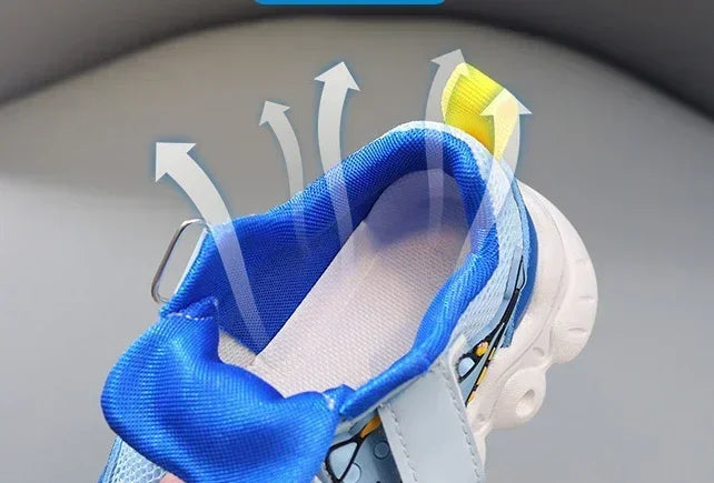 Children Cute Cartoon Boys Casual Sneaker for Children Shoes Girl Mesh Breathable Lighting Shoes Baby Illuminated Shoe