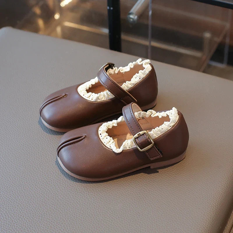Children's Flats Simple Lolita Girls Princess Leather Shoes Walking Versatile Sweet Pleated Kids Causal Fashion Shoes