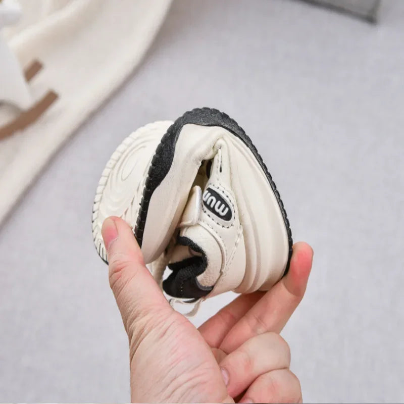 New Style Girls' Board Shoes With Fashionable Leather Surface Cute Casual Shoes Children S