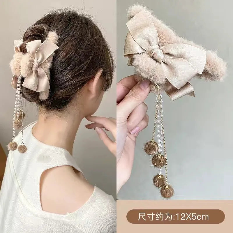 New Elegant Plush Hair Claw Plush Bow Tassel Temperament Girls Women Headdress Shark Clip Winter Accessories Hair Cute