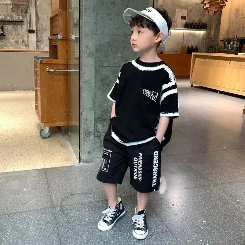 Boys' summer fashion casual sports  T-shirt+pants suitable for boys' hip-hop style fashion clothing set, lightweight and