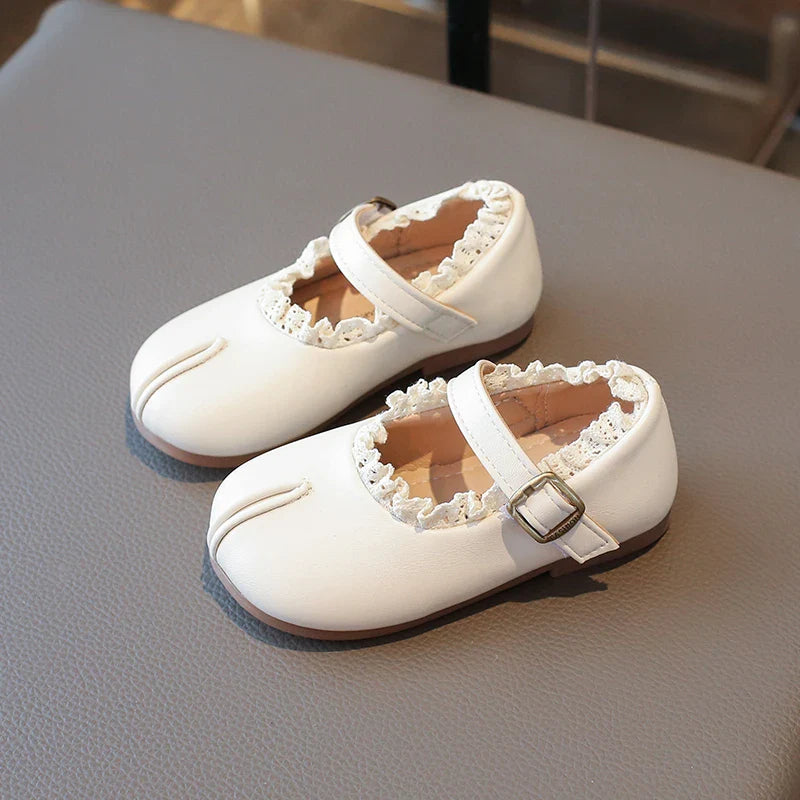 Children's Flats Simple Lolita Girls Princess Leather Shoes Walking Versatile Sweet Pleated Kids Causal Fashion Shoes