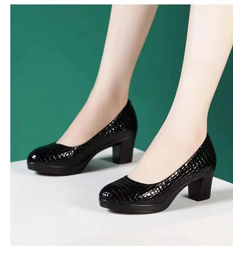 Sapatos Femininas Women Fashion Round Toe Black Plaid Pattern Slip on Chick High Heel Shoes Lady Casual White Work Pumps