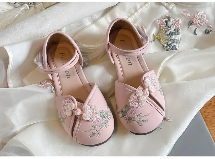 Girls Princess Shoes Hanfu Chinese Style Embroidered Kids Half Sandals for Summer Children Leather Shoes Sweet Soft Sole