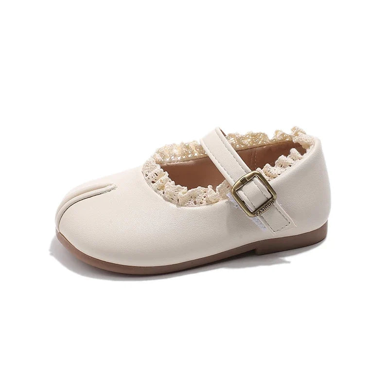 Children's Flats Simple Lolita Girls Princess Leather Shoes Walking Versatile Sweet Pleated Kids Causal Fashion Shoes