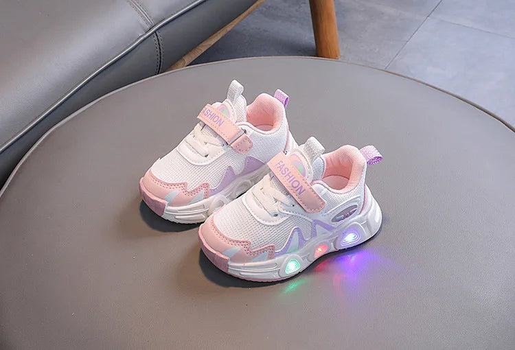 New Luminous Sports Shoes Boy Girl Soft Sole Anti-slip Running Shoe Fashion Girls Shoe Designer Shoes