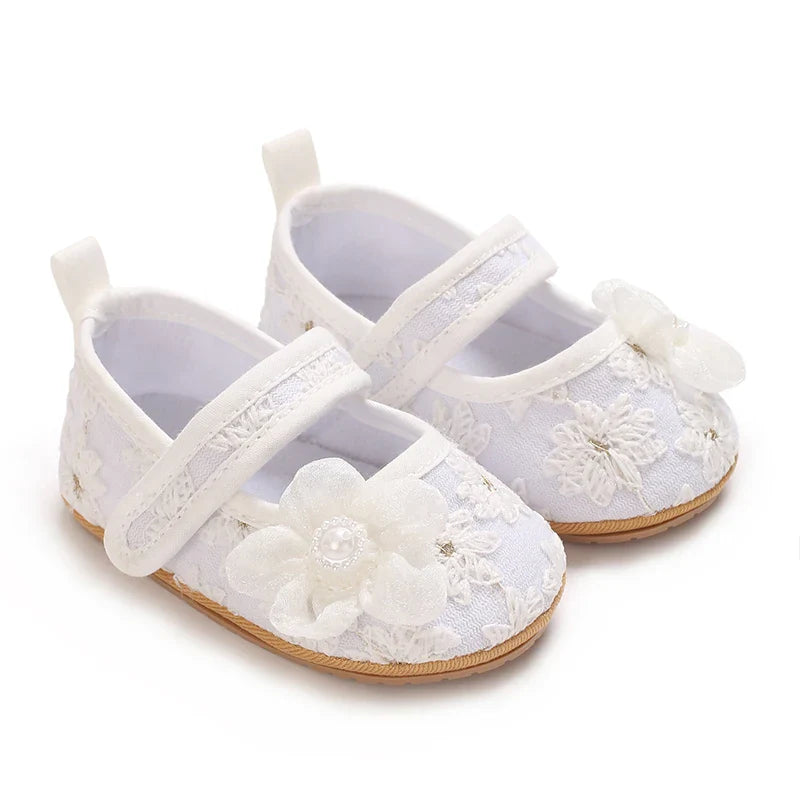 New Baby Shoes Lace Embroidered Shoes Exquisite Princess Shoes Anti Slip Soft Soled Women's Baby Walking Shoes
