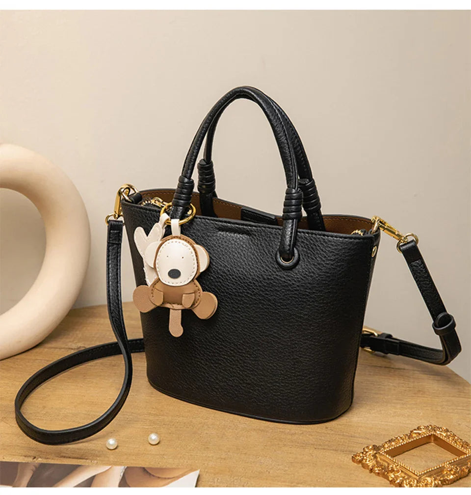 New Bucket Bag for Women, Fashionable and Versatile, Handheld, Diagonal, High End, Single Shoulder, Small and Unique Design