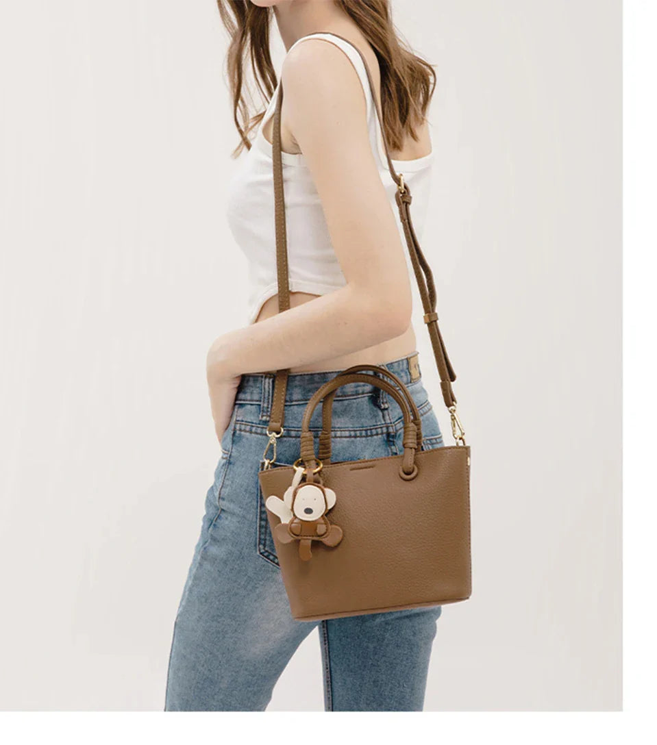 New Bucket Bag for Women, Fashionable and Versatile, Handheld, Diagonal, High End, Single Shoulder, Small and Unique Design