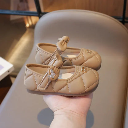 Girls Leather Shoes 1-6 Years Old Beige Rhinestone Bow Performance Princess Shoes Khaki Soft Bottom with Children's Single Shoes
