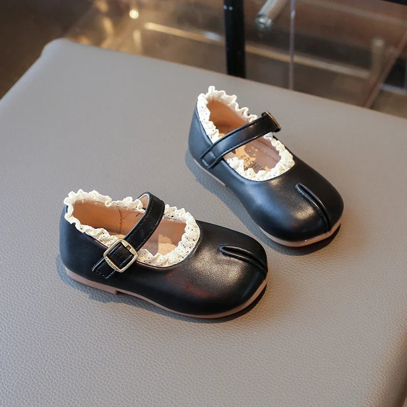 Children's Flats Simple Lolita Girls Princess Leather Shoes Walking Versatile Sweet Pleated Kids Causal Fashion Shoes