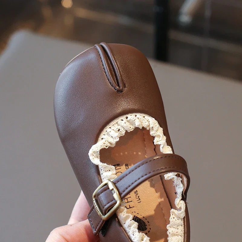 Children's Flats Simple Lolita Girls Princess Leather Shoes Walking Versatile Sweet Pleated Kids Causal Fashion Shoes