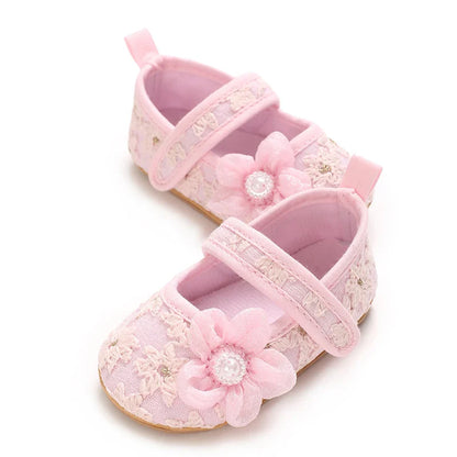 New Baby Shoes Lace Embroidered Shoes Exquisite Princess Shoes Anti Slip Soft Soled Women's Baby Walking Shoes
